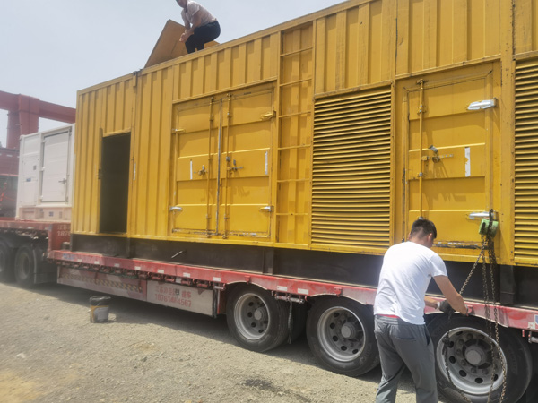 云溪除了负载情况和发动机维护，还有哪些因素会影响 200kw 柴油发电机的油耗？