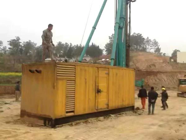 云溪如何判断水冷式机油散热器密封件是否需要更换？